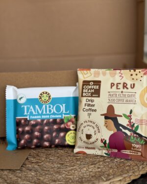 1 adet Filtre Kahve Ve Bir Adet Çikolata